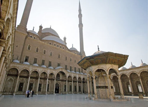 Wie Ägyptens reiche Geschichte seine Kultur und Traditionen geprägt hat